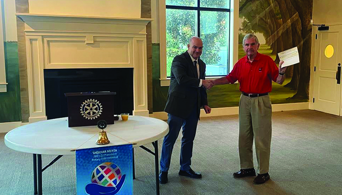 East Cooper Rotary Club makes a donation